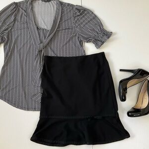 Express Classic Flared Stretchy Skirt Black XS